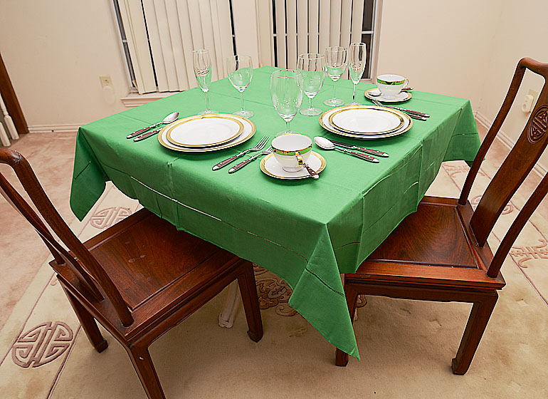 Xmas Green Square Hemstitch Table for Mahjong Tables