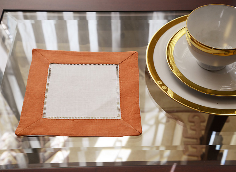 White with Peach Caramel border.