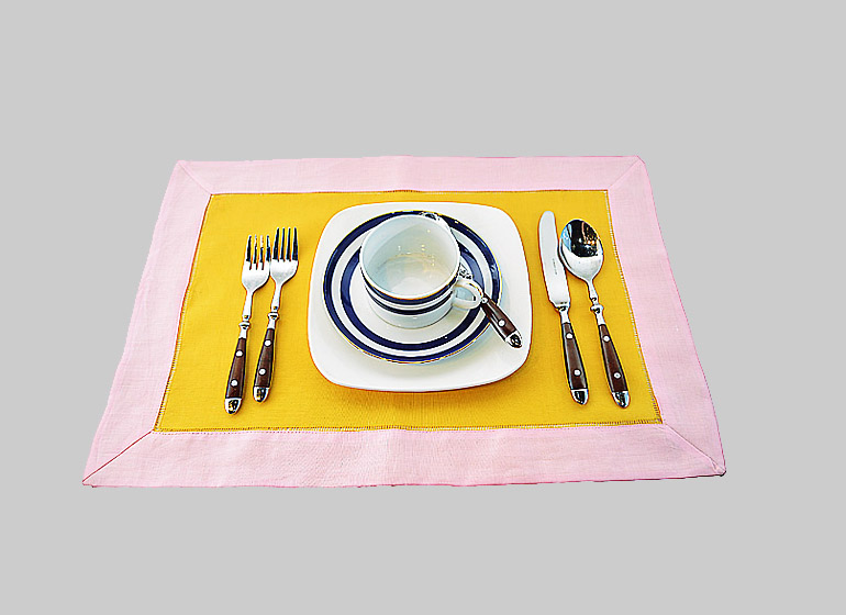 honey gold with pink border
